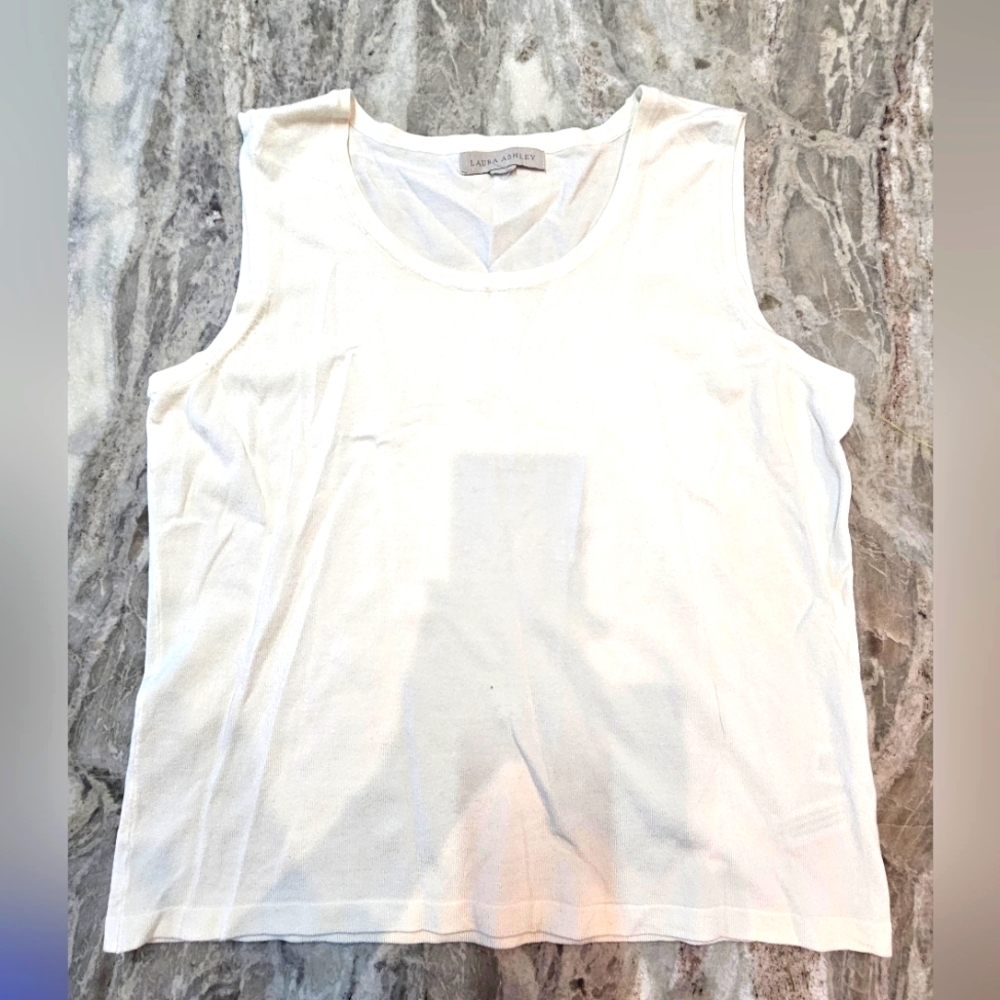 Laura Ashley Ivory Sleeveless Knit Tank Top Rayon Blend Minimalist Layering Med